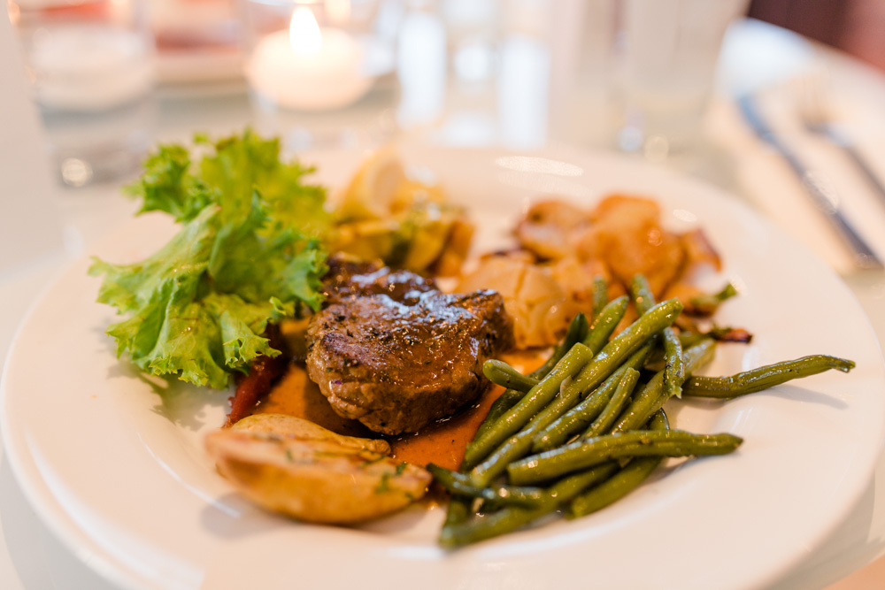 Hochzeitsfotograf in der St. Gertrud-Kirche in Barmbek und Hotel Hafen Hamburg